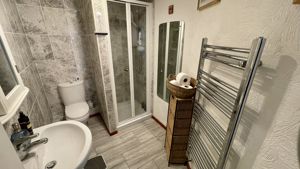 Photo 19- click for photo gallery